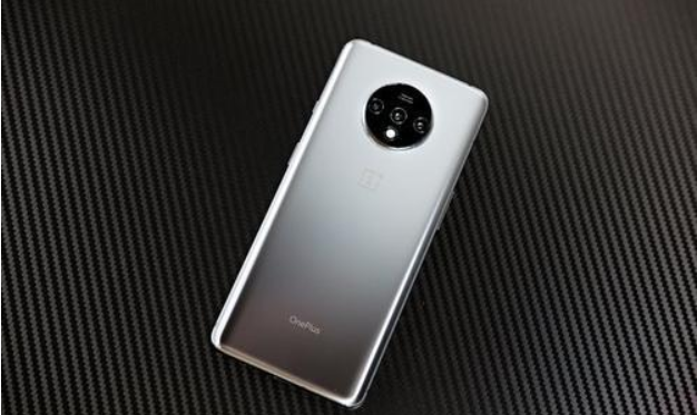 OnePlus 7T值得入手吗