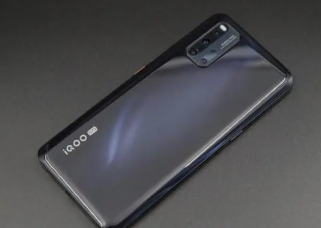 iqoo8搭载的是什么系统