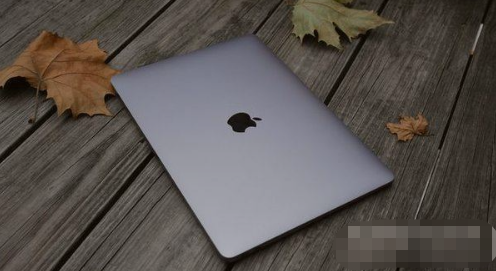MacBookPro2021投影仪怎么连接