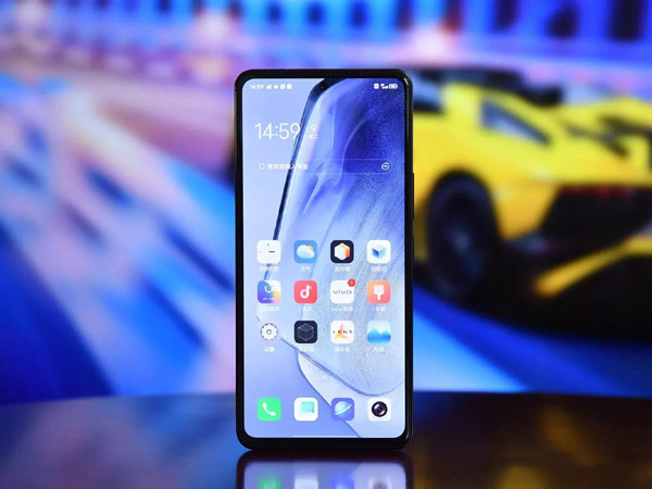 realmegtneo2和iqooneo5哪款更好