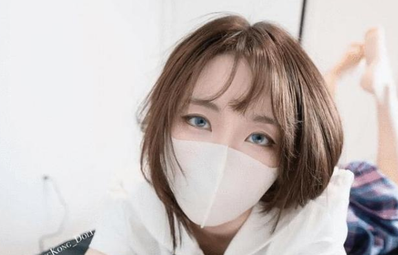 hongkong玩偶姐姐是干嘛的什么梗？