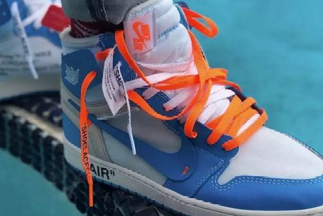 球鞋倒闭了是什么意思什么梗？