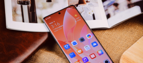 荣耀60Pro是四曲面屏吗