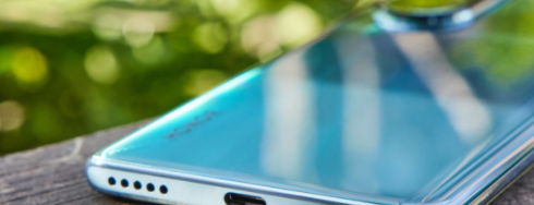 荣耀60Pro是双扬声器吗