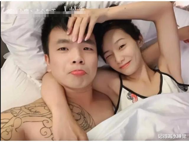 千万级网红表妹李kk 妄图流量变现却惨遭滑铁卢