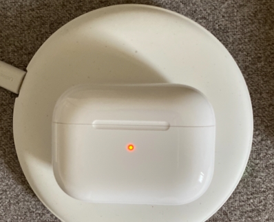 airpods盒子怎么知道在充电