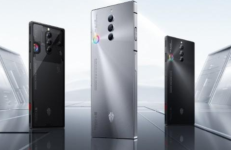 红魔8SPro标配里有充电器吗