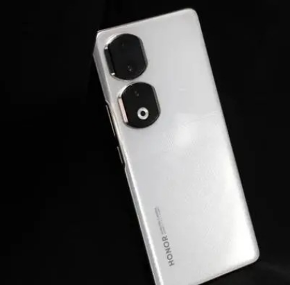 荣耀100系列采用什么系统