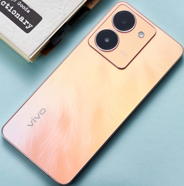 vivoy100和y78+哪个更值得入手