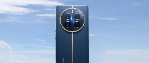 真我Realme12Pro+采用的是哪种屏幕打造