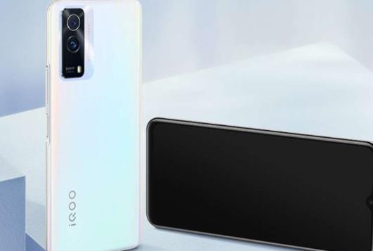 iqooz9屏幕是什么材质