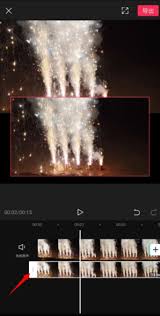 剪映教程：轻松掌握将两个视频合并到一个画面的技巧