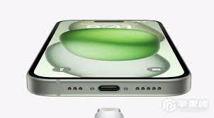 iPhone15ProMax的C口怎样与安卓互传照片