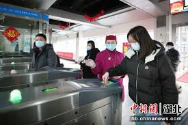 武汉地铁银联闪付如何过闸